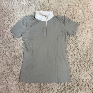 NWOT Women’s Small Grey Smartpak Short Sleeve Horseback Riding Show Shirt